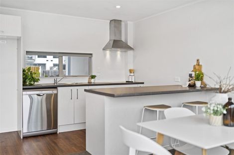 Photo of property in 10/31 Reynolds Place, Papamoa Beach, Papamoa, 3118