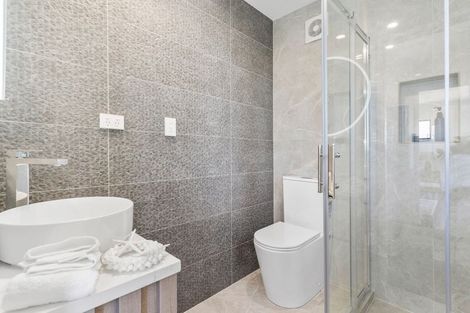 Photo of property in 156 Coxhead Road, Wattle Downs, Auckland, 2103