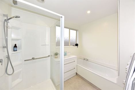 Photo of property in 2 Wynand Place, Sockburn, Christchurch, 8042