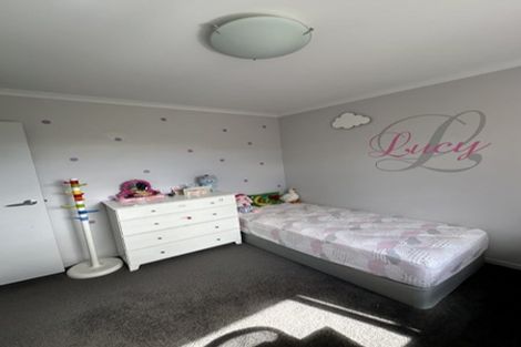 Photo of property in 220 Harbourside Drive, Karaka, Papakura, 2113