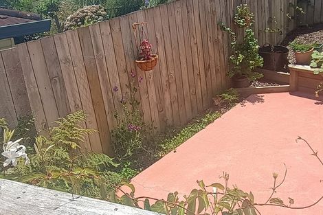 Photo of property in 20 Stratford Drive, Cable Bay, 0420