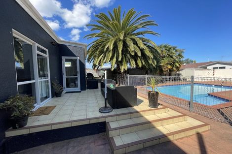Photo of property in 1107 Caroline Road, Mayfair, Hastings, 4122