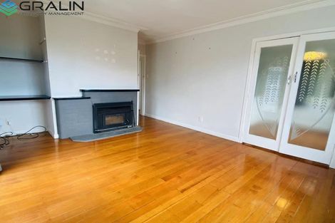 Photo of property in 5 Murray Road, Te Atatu Peninsula, Auckland, 0610