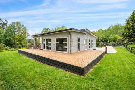 Photo of property in 4 Burnsdale Drive, Ngongotaha Valley, Rotorua, 3072