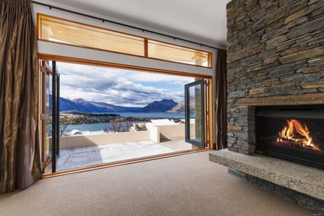 Photo of property in 7 Peregrine Place, Queenstown, 9300