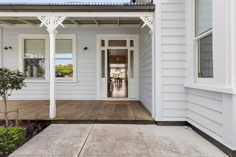 Photo of property in 16 Hamilton Road, Cambridge, 3434