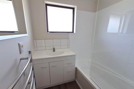 Photo of property in 53f2 Clifford Road, Johnsonville, Wellington, 6037