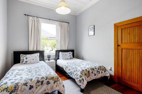 Photo of property in 41 Queen Street, Cambridge, 3434