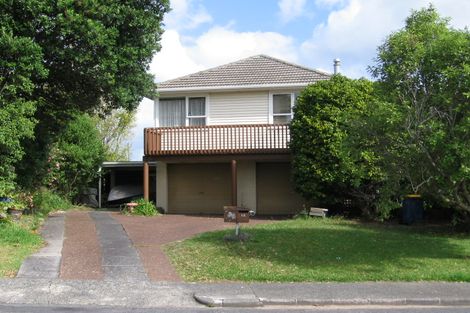 Photo of property in 13 Ozich Avenue, Te Atatu South, Auckland, 0610