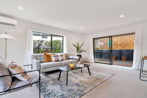 Photo of property in 6a Reynolds Road, Pukekohe, 2120