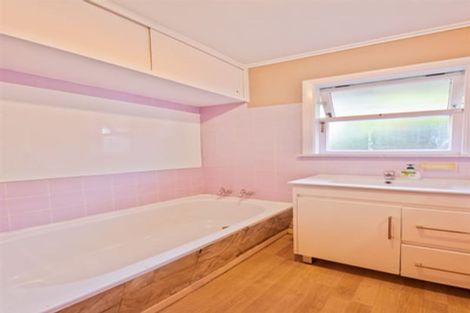 Photo of property in 28 Ellen St, 28 Ellen Street, Manurewa East, Auckland, 2102