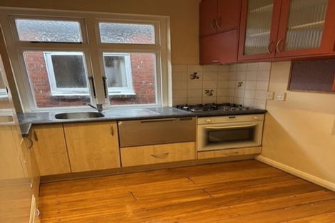 Photo of property in 4/58 Brougham Street, Mount Victoria, Wellington, 6011