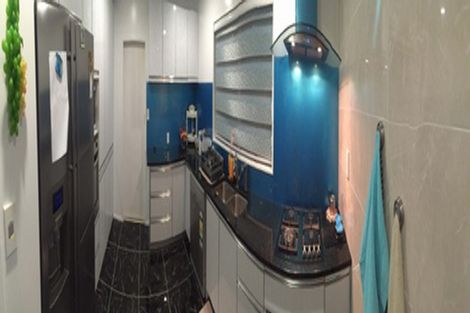 Photo of property in 24 Keegan Drive, Massey, Auckland, 0614