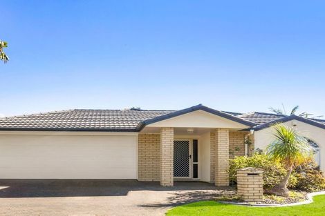 Photo of property in 27 Riverstone Road, Te Atatu Peninsula, Auckland, 0610