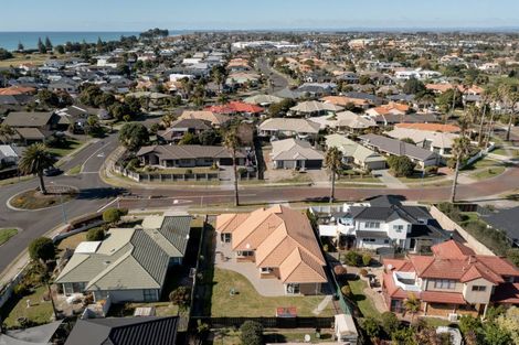 Photo of property in 4 Monterey Key, Papamoa Beach, Papamoa, 3118