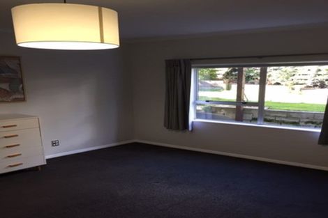 Photo of property in 2 Mcmahon Way, Paparangi, Wellington, 6037