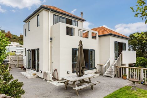 Photo of property in 11 Glengavel Grove, Papakowhai, Porirua, 5024