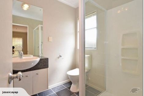 Photo of property in 32 Espalier Drive, Henderson, Auckland, 0612