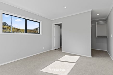 Photo of property in 16 Harry Martin Lane, Wainuiomata, Lower Hutt, 5014