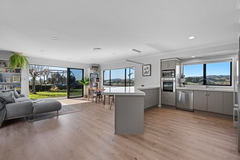 Photo of property in 38 Kereru Place, Pyes Pa, Tauranga, 3112