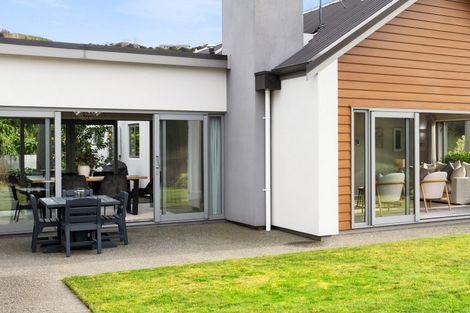 Photo of property in 37 Lopdell Lane, Eskdale, Napier, 4182