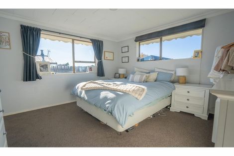 Photo of property in 121 Cunningham Crescent, Grasmere, Invercargill, 9810