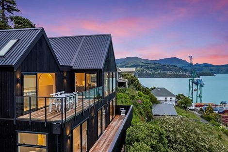 Photo of property in 7 Reserve Terrace, Lyttelton, 8082