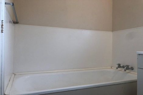 Photo of property in 58 Friedlanders Road, Manurewa, Auckland, 2102