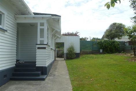 Photo of property in 70 Tukapa Street, Westown, New Plymouth, 4310