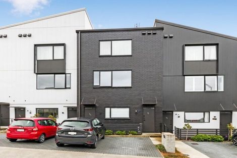 Photo of property in 3/2 Rangitamiro Place, Hobsonville, Auckland, 0616
