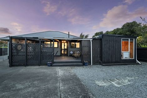 Photo of property in 194 Springs Road, Hornby, Christchurch, 8042