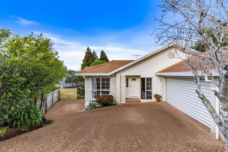 Photo of property in 9 Owl Court, Unsworth Heights, Auckland, 0632