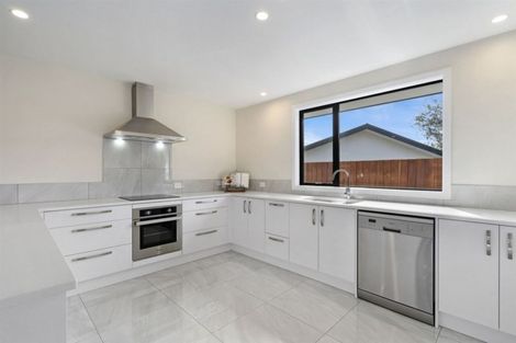 Photo of property in 75c Vivian Street, Burwood, Christchurch, 8083