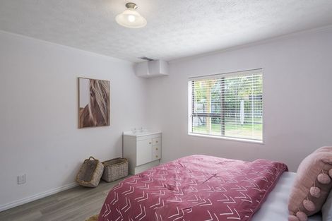 Photo of property in 18 The Avenue, Paraparaumu Beach, Paraparaumu, 5032