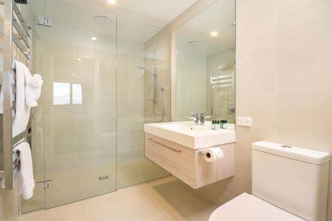 Photo of property in 10 Highlands Close, Queenstown, 9300