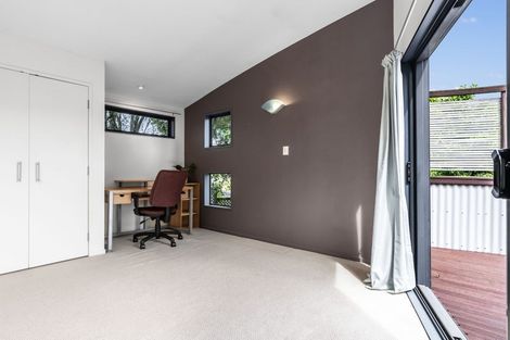 Photo of property in 9 Ginders Drive, Massey, Auckland, 0614