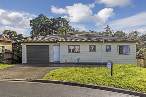 Photo of property in 24 Dovey Place, Massey, Auckland, 0614