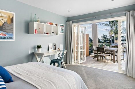 Photo of property in 77a Stanley Point Road, Stanley Point, Auckland, 0624