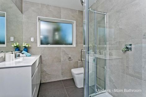 Photo of property in 7a Fuchsia Place, Birkdale, Auckland, 0626