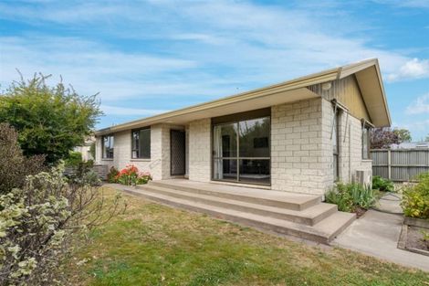 Photo of property in 11 Manor Place, Bryndwr, Christchurch, 8053