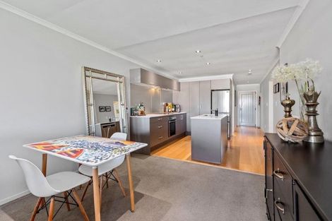 Photo of property in 304/277 Maunganui Road, Mount Maunganui, 3116