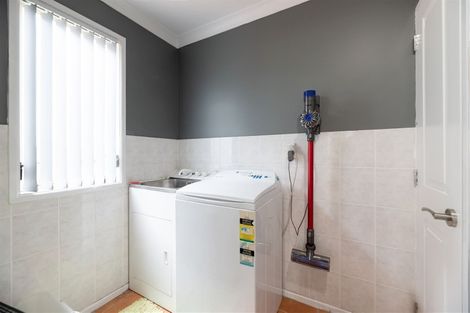 Photo of property in 137 Te Atatu Road, Te Atatu South, Auckland, 0610