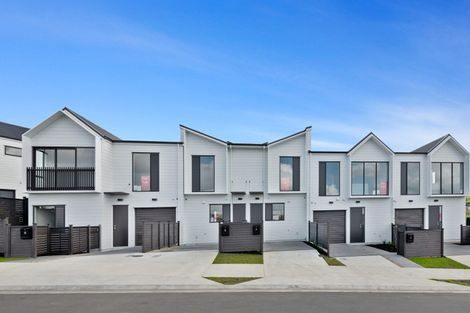 Photo of property in 12 Owen Chapman Drive, Red Beach, 0932