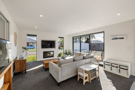 Photo of property in 22 Durells Crescent, Kaiapoi, 7630