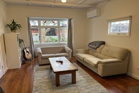 Photo of property in 45 Shakespeare Road, Bluff Hill, Napier, 4110