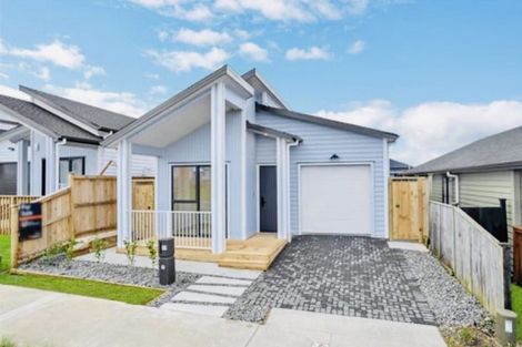 Photo of property in 11 Cronshaw Road, Karaka, Papakura, 2113