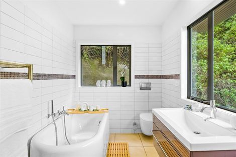 Photo of property in 73 Moana Road, Plimmerton, Porirua, 5026