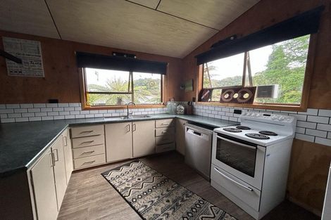 Photo of property in 48 Oxford Road, Lake Rotoma, Rotorua, 3074
