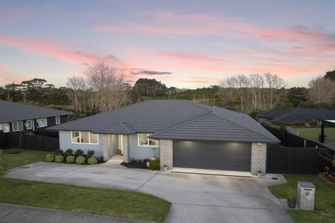 Photo of property in 62 Rapana Drive, Tuakau, 2121