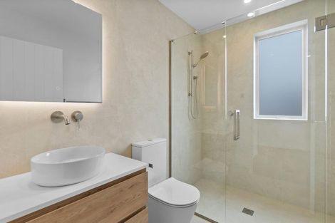 Photo of property in 2/11 Tamihana Avenue, Fairfield, Hamilton, 3214